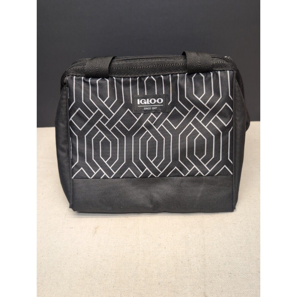 Igloo Black and White Pattern Insulated Handled Lunch Bag Expandable With Pocket